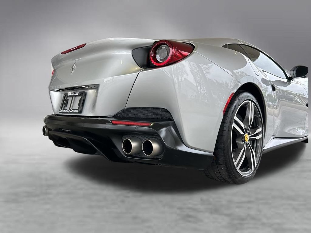 Used 2019 Ferrari Portofino RWD image 35