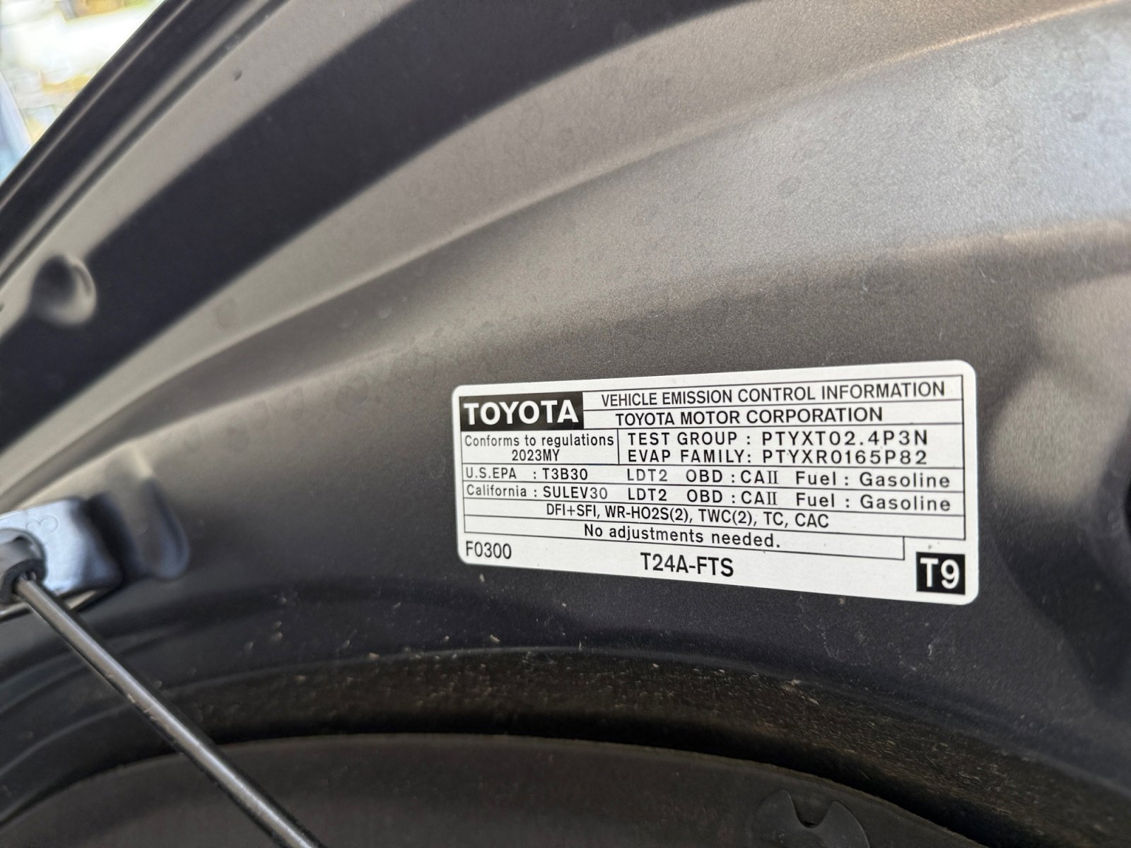 Used 2023 Toyota Highlander LE image 28