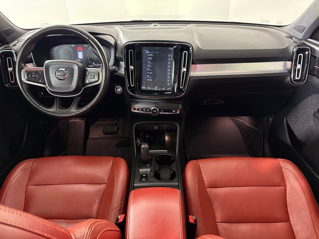 Used 2019 Volvo XC40 T5 Momentum AWD/4WD image 31