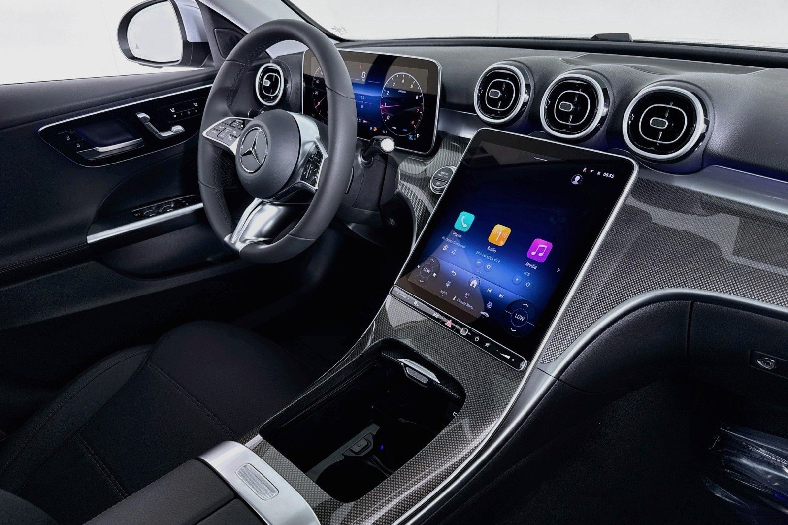 New 2026 Mercedes-Benz C 300 Sedan image 18
