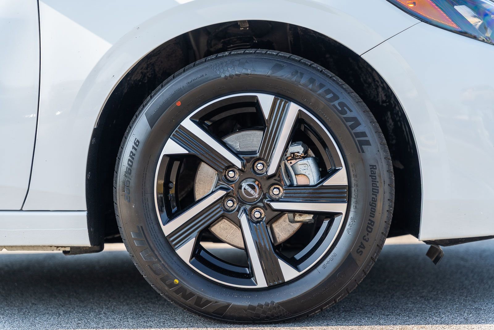 Used 2025 Nissan Sentra SV image 9