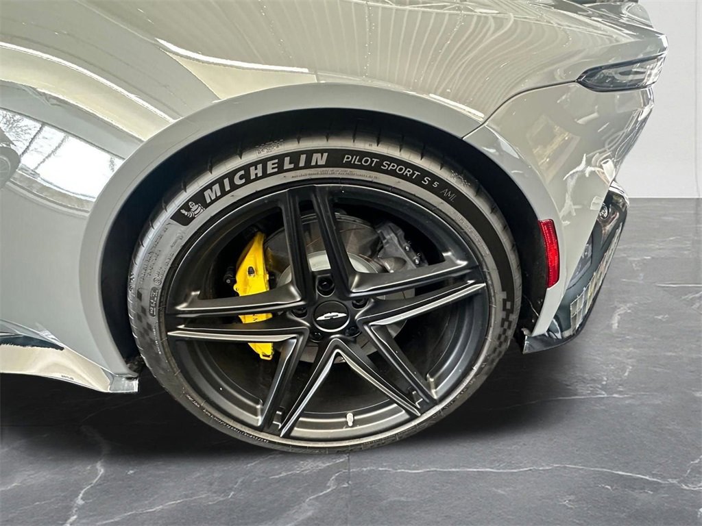 New 2026 Aston Martin V8 Vantage Convertible image 28