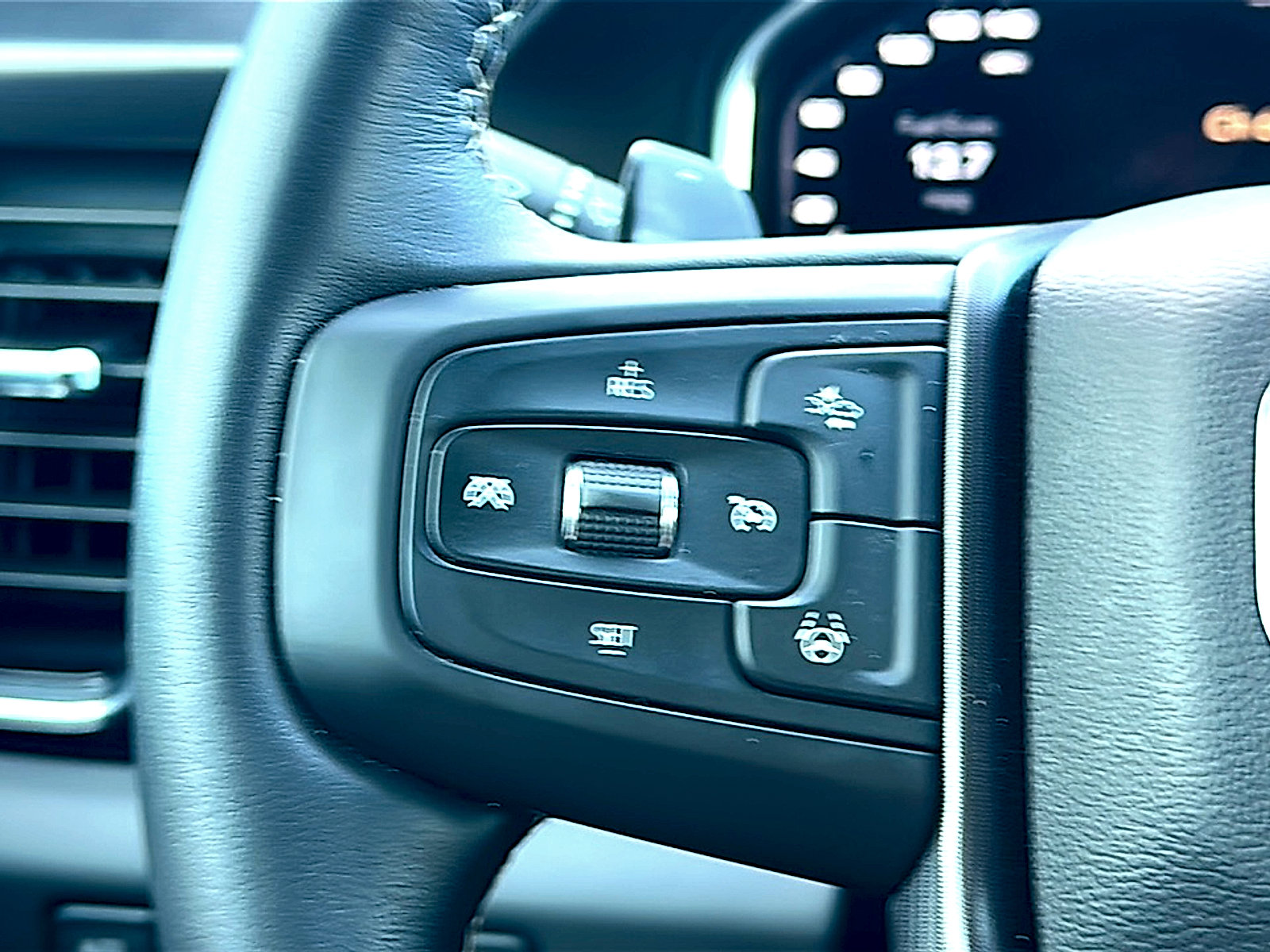 Used 2026 GMC Sierra 1500 Denali Ultimate AWD/4WD image 29