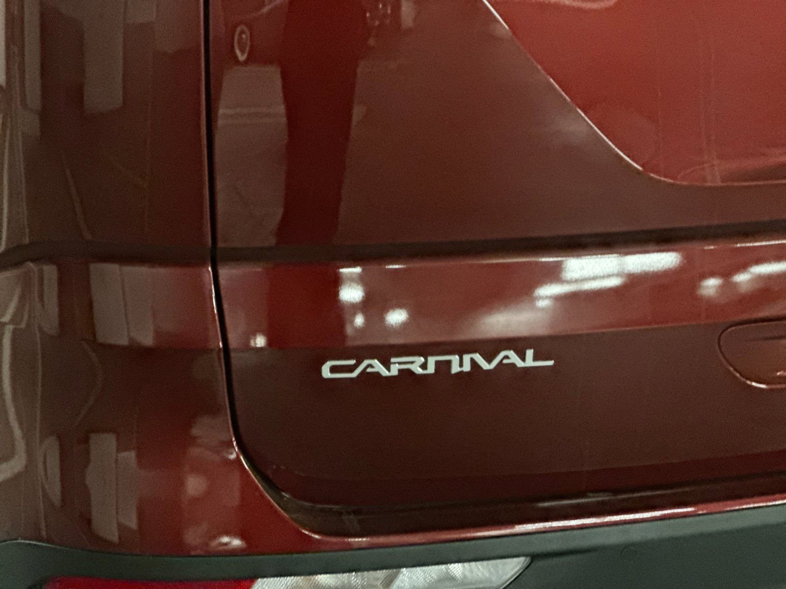 Certified 2024 Kia Carnival EX image 38