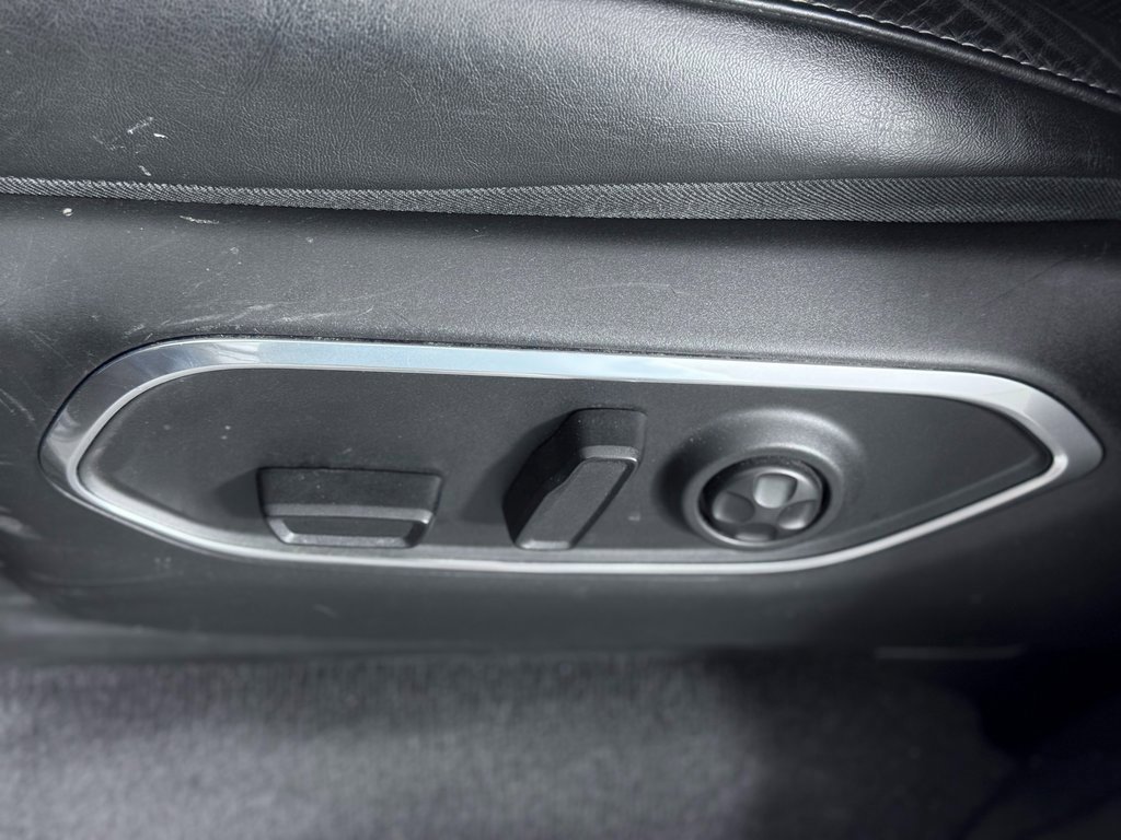 Used 2023 Jeep Wagoneer L Series II image 30