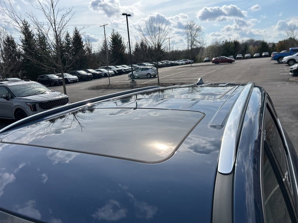 Used 2023 Kia Telluride SX image 12