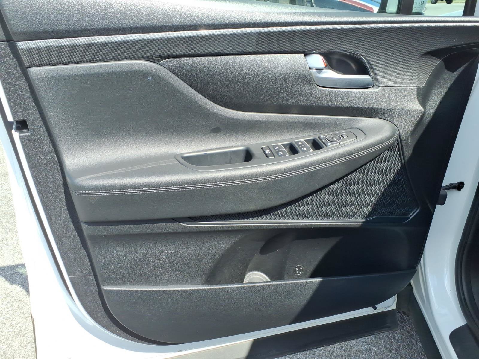 Used 2022 Hyundai Santa Fe SEL w/ Convenience Package AWD/4WD image 18