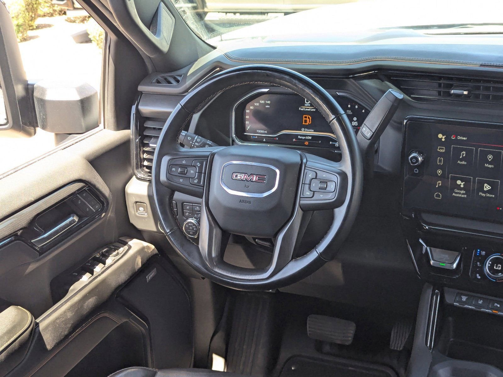 Used 2024 GMC Sierra 2500 AT4 w/ AT4 Premium Plus Package AWD/4WD image 16