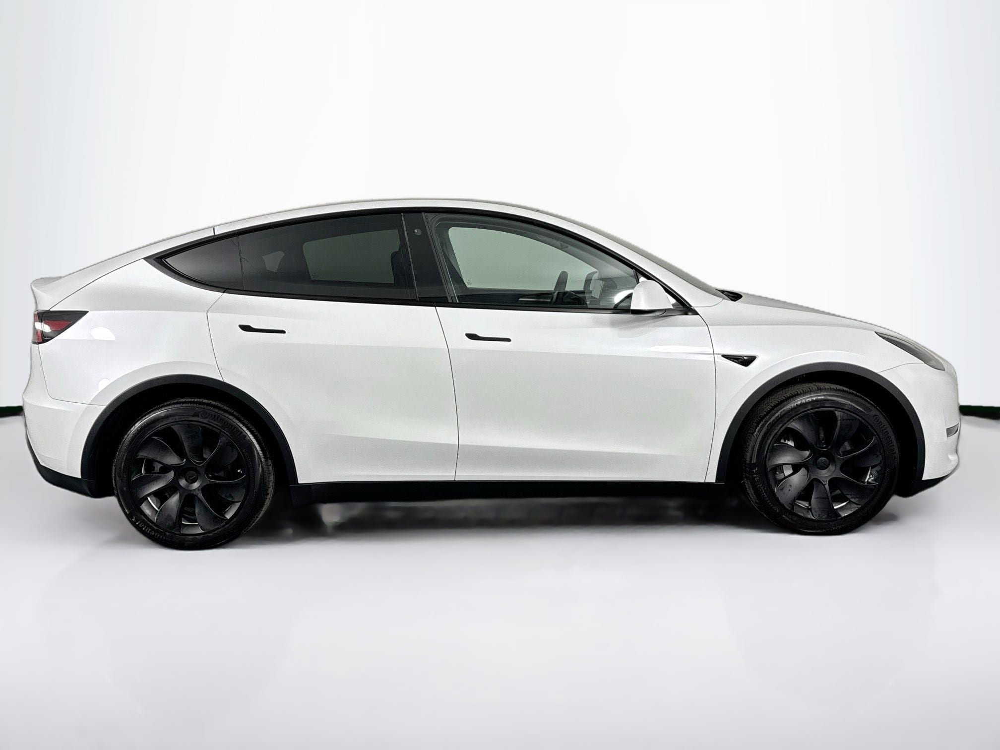 Used 2023 Tesla Model Y Long Range AWD/4WD image 12