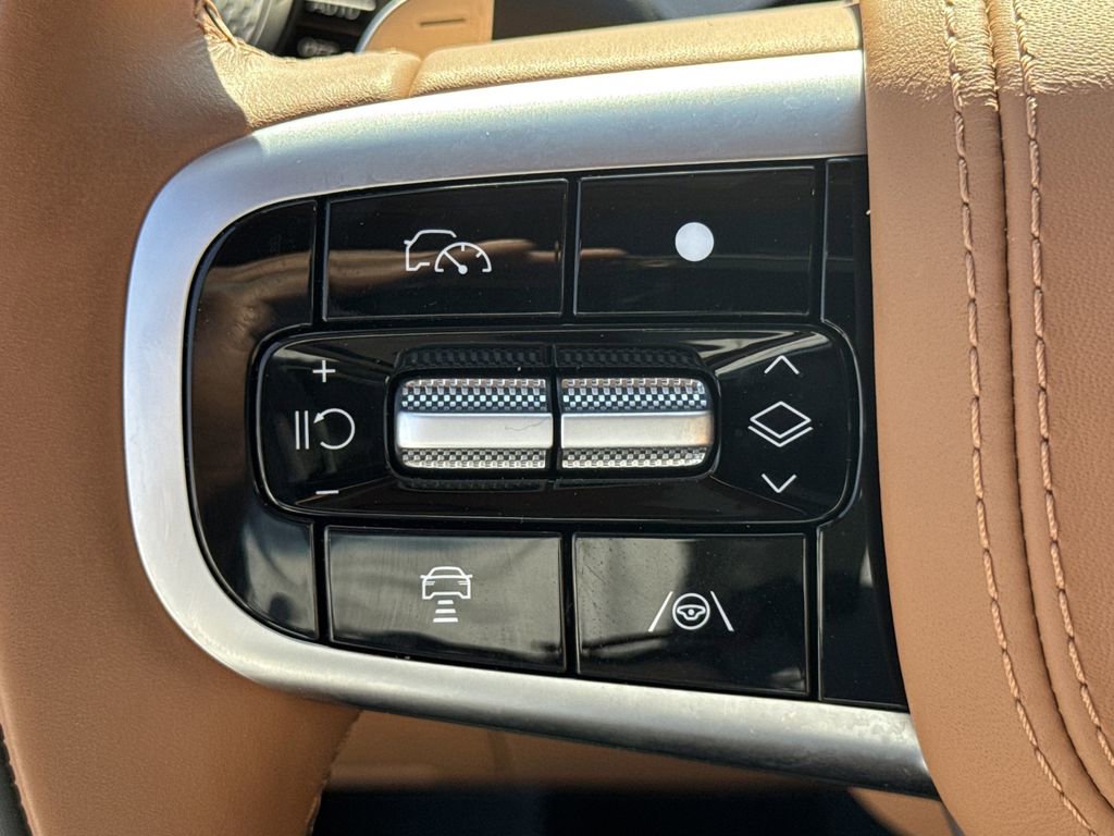 Used 2025 Genesis GV80 3.5T Prestige image 25