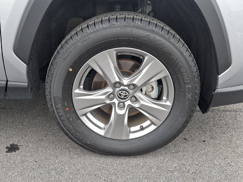 Certified 2025 Toyota RAV4 XLE AWD/4WD image 8