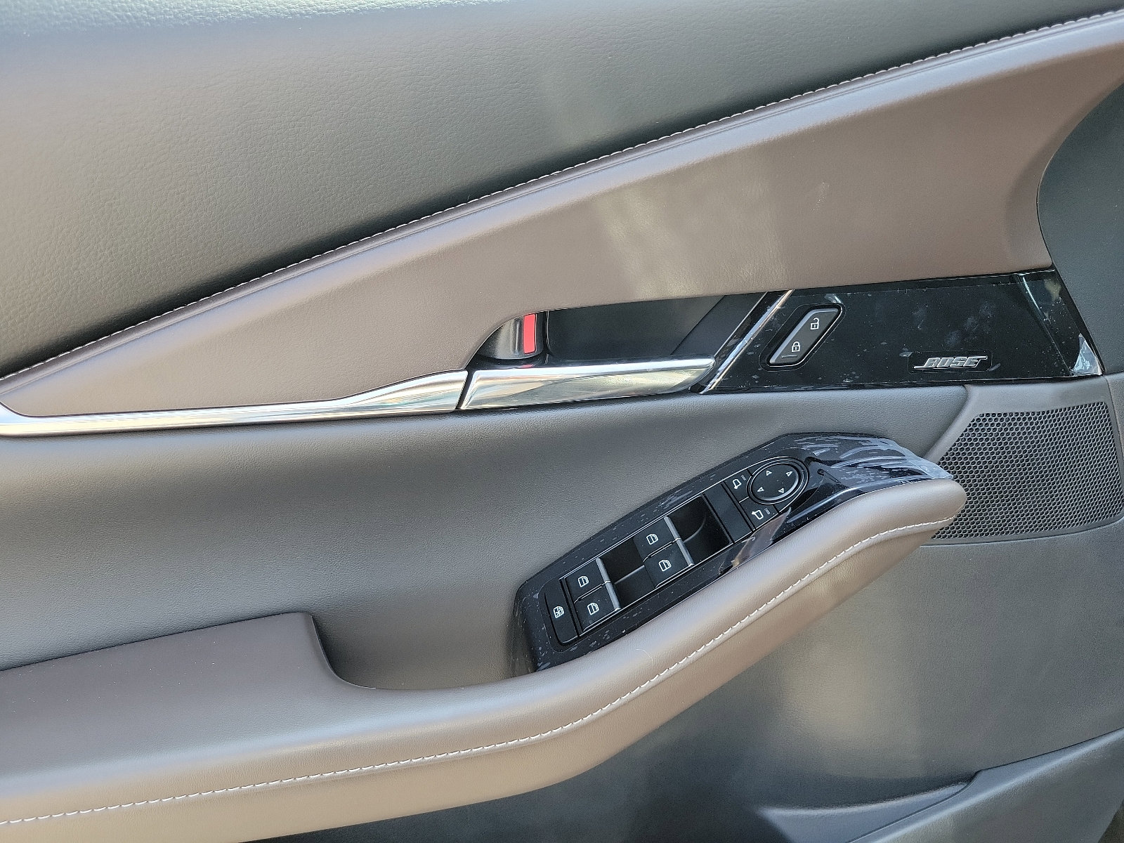 Used 2024 MAZDA CX-30 2.5 Turbo w/ Premium Plus Pkg image 7