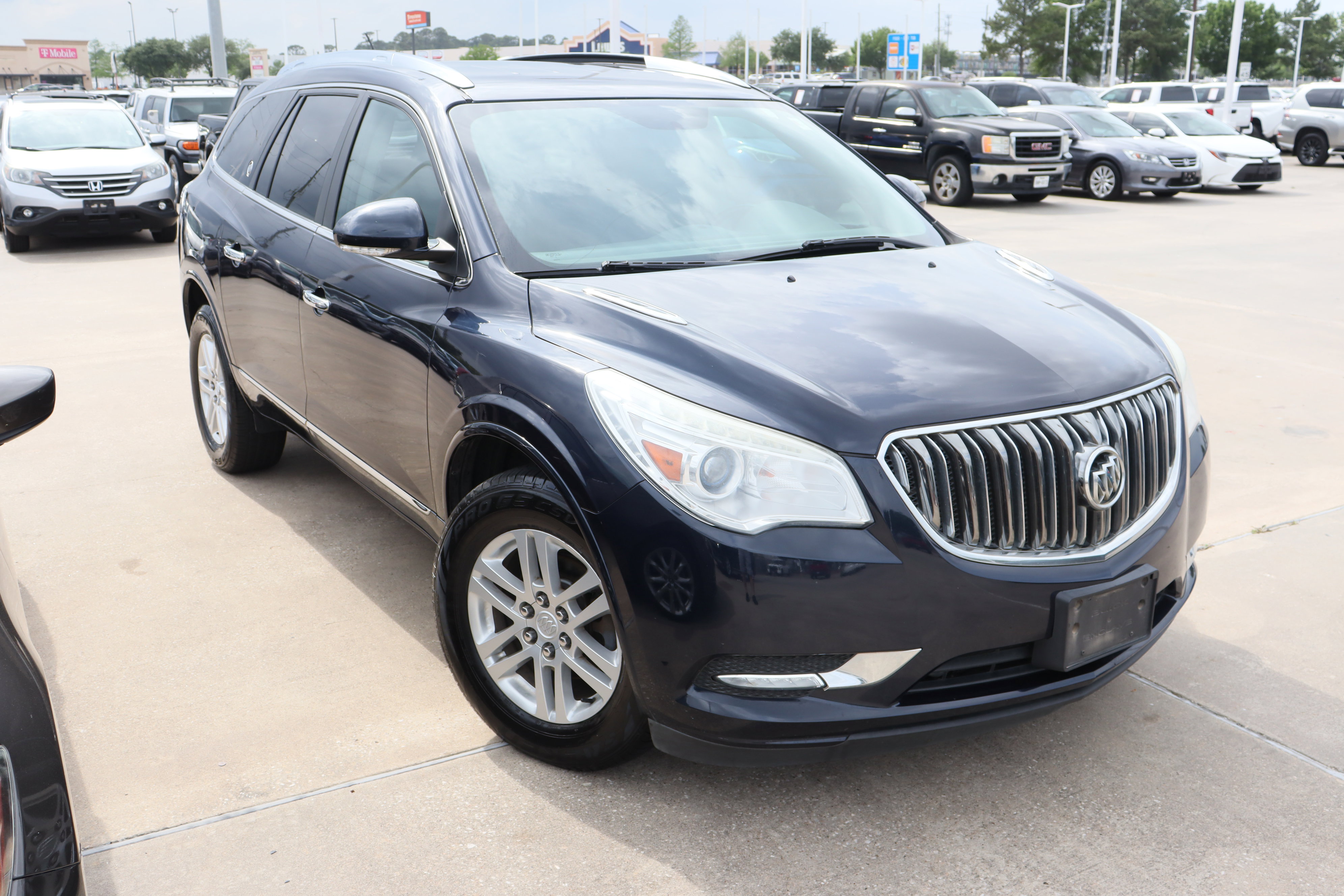 Used 2015 Buick Enclave Convenience image 2