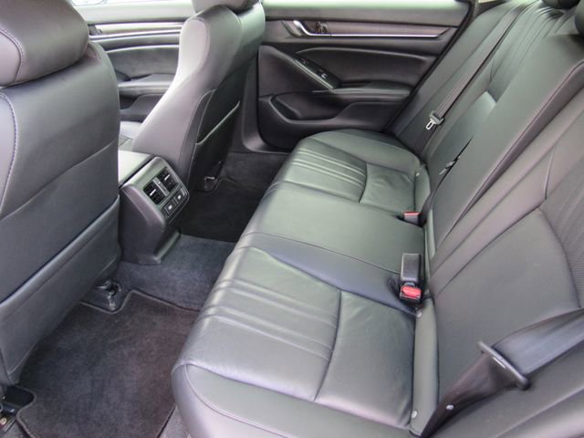 Used 2021 Honda Accord Touring image 7