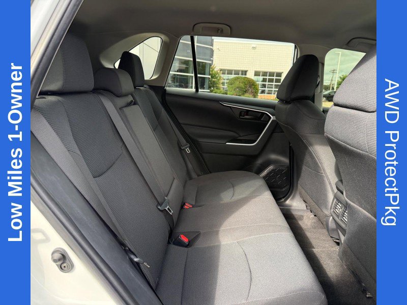 Used 2023 Toyota RAV4 LE AWD/4WD image 12