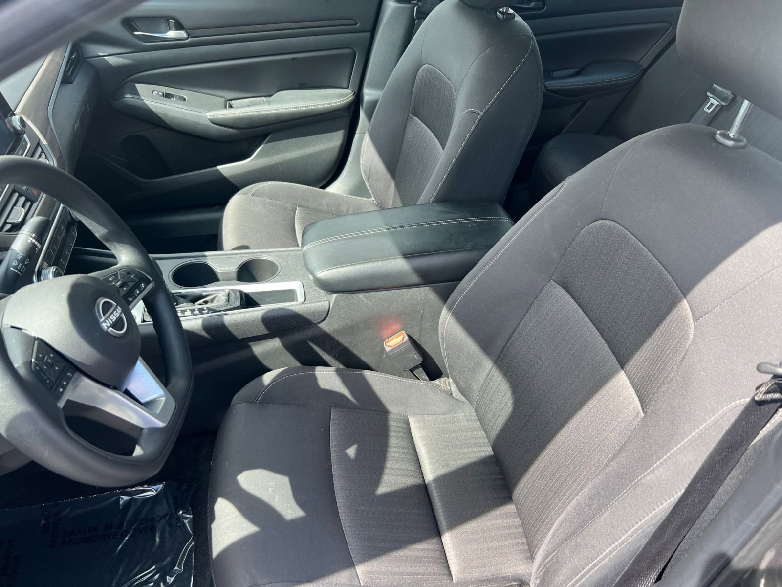 Used 2025 Nissan Altima 2.5 SV image 31