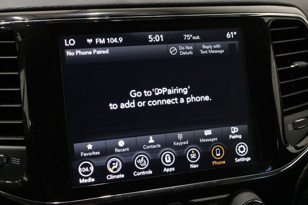 Used 2022 Jeep Grand Cherokee Laredo X image 40