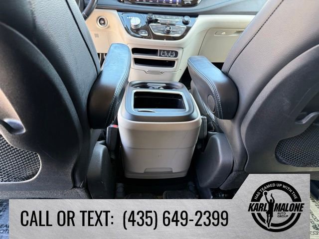 Used 2021 Chrysler Pacifica Touring-L w/ Premium & Safety Sphere Group FWD image 27