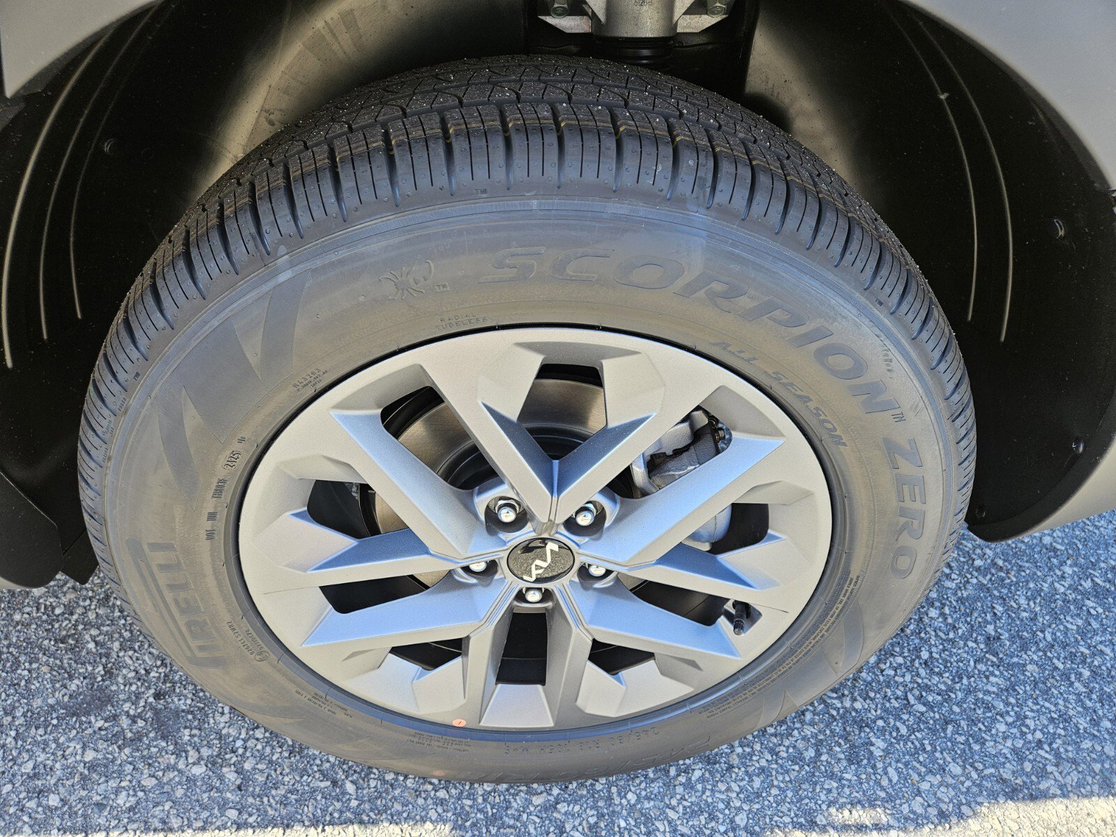 New 2025 Kia Telluride LX image 11