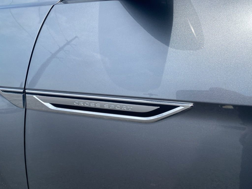 Used 2023 Volkswagen Atlas Cross Sport SE w/ Panoramic Sunroof Package image 41