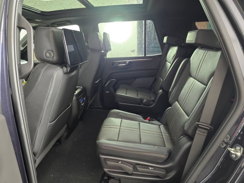 New 2026 Chevrolet Tahoe High Country AWD/4WD image 18