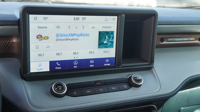 Used 2023 Ford Maverick Lariat w/ Lariat Luxury Package image 21