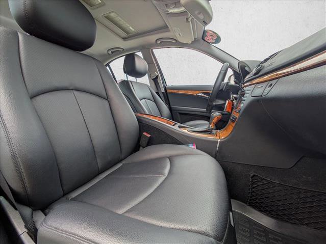 Used 2009 Mercedes-Benz E 350 Sedan image 23