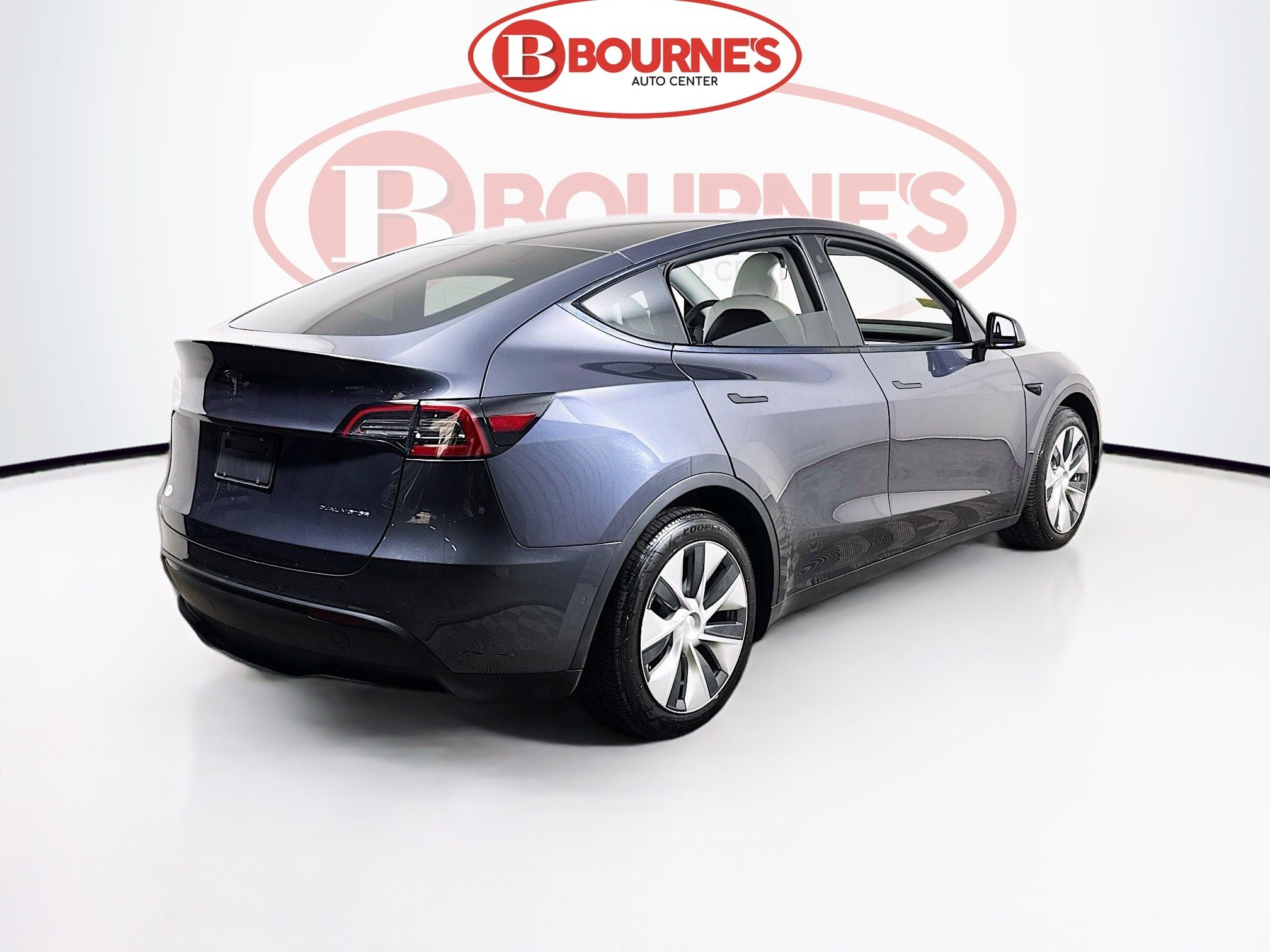 Used 2021 Tesla Model Y Long Range image 10