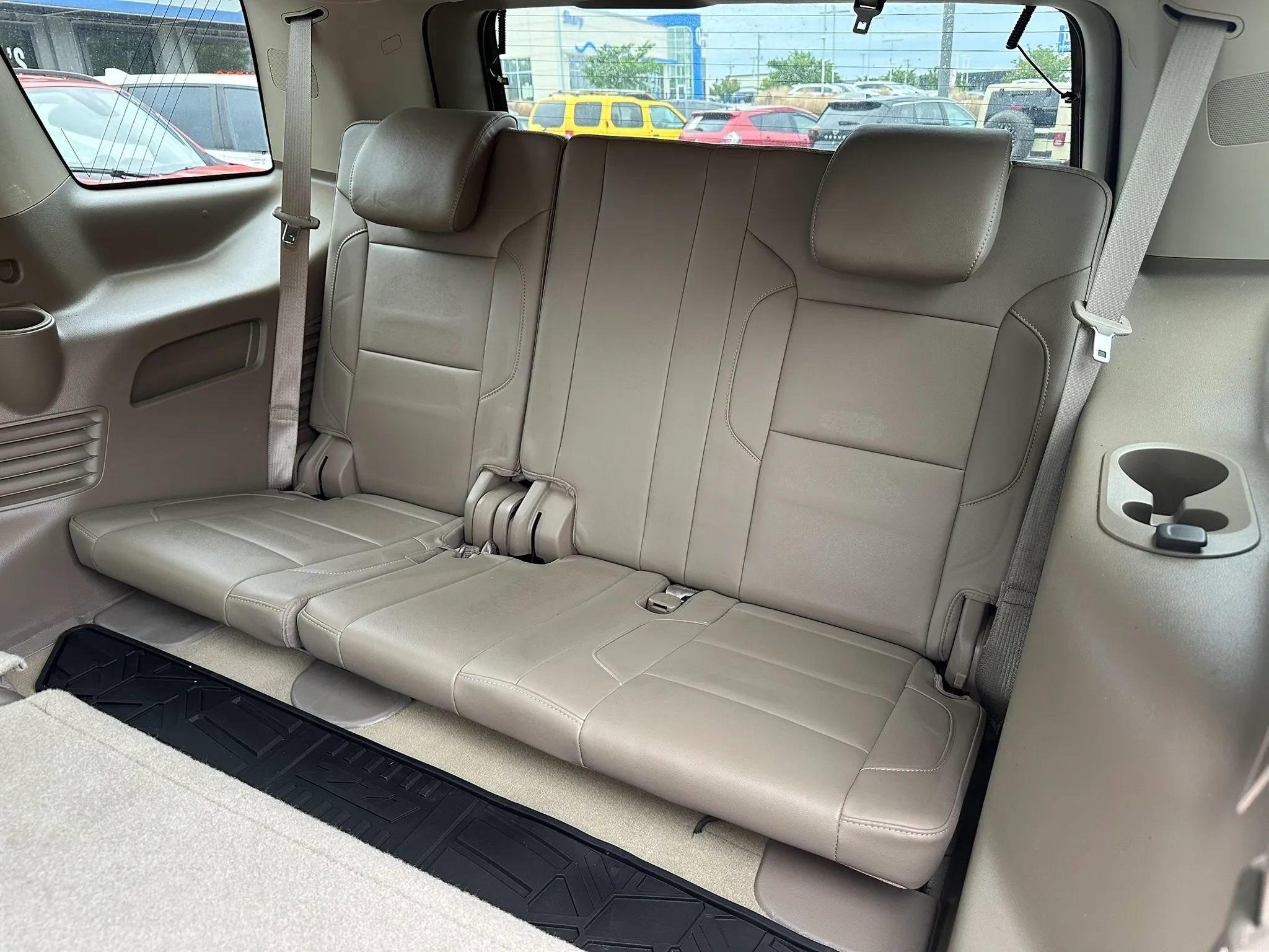 Used 2016 Chevrolet Tahoe LT w/ Luxury Package AWD/4WD image 9