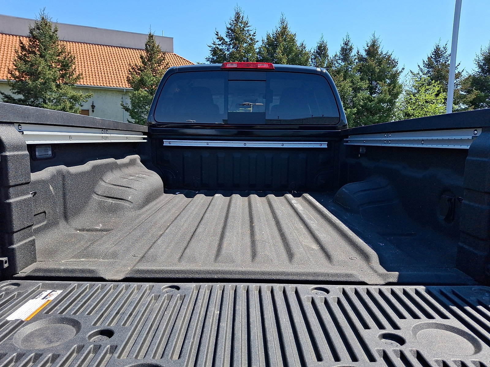 Used 2024 Nissan Frontier SV w/ Technology Package image 28