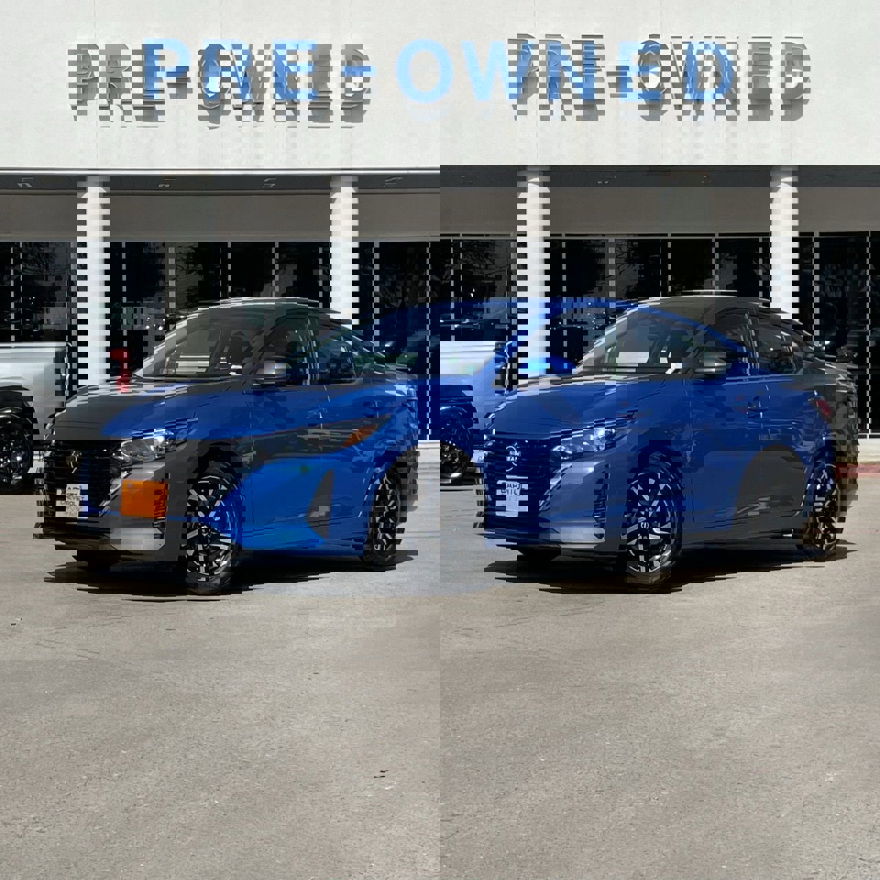 Used 2024 Nissan Sentra SV image 2