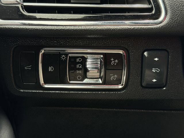 Used 2024 Lincoln Navigator Reserve AWD/4WD image 23