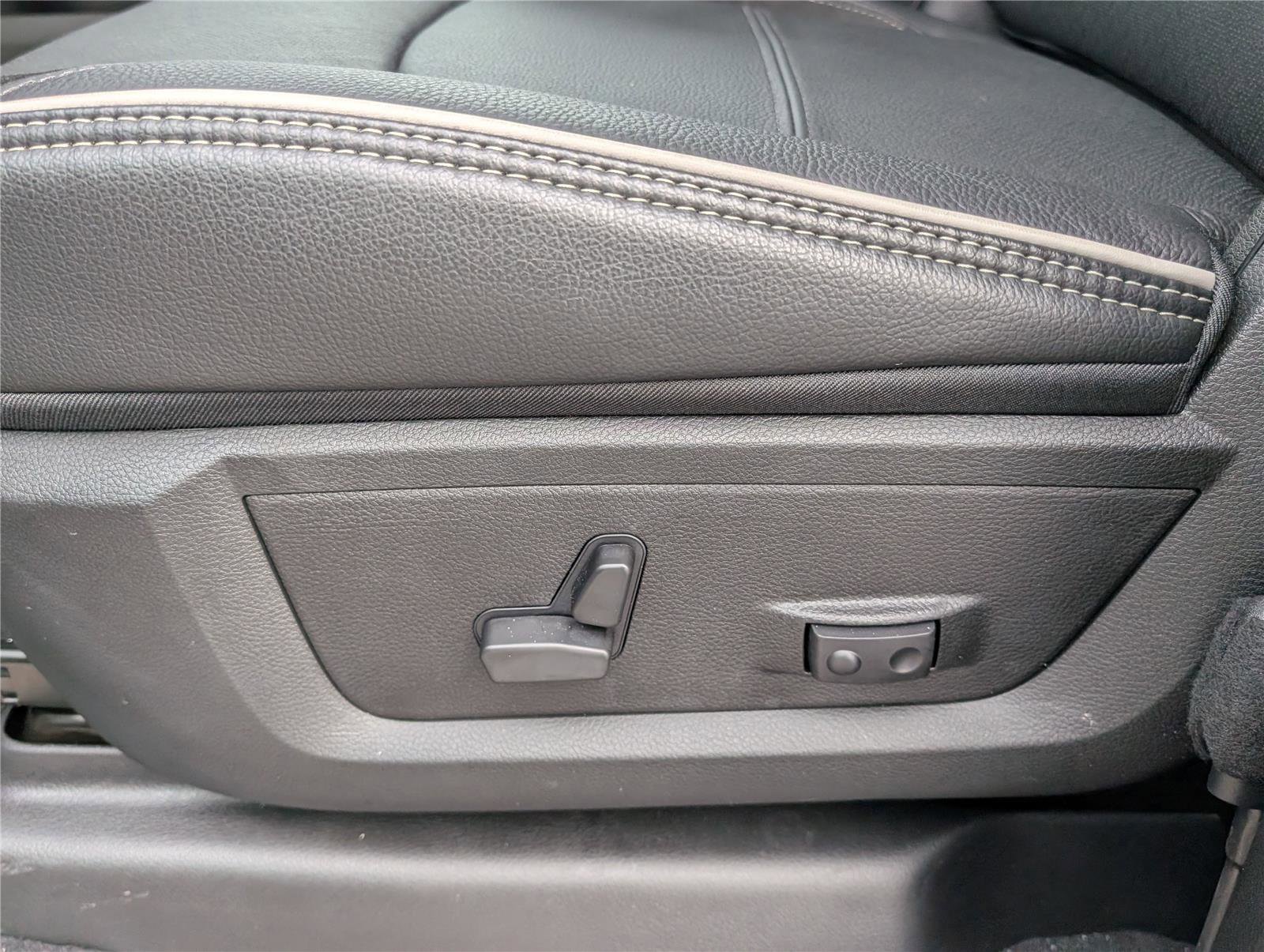 New 2026 RAM 2500 Laramie w/ Night Edition image 20