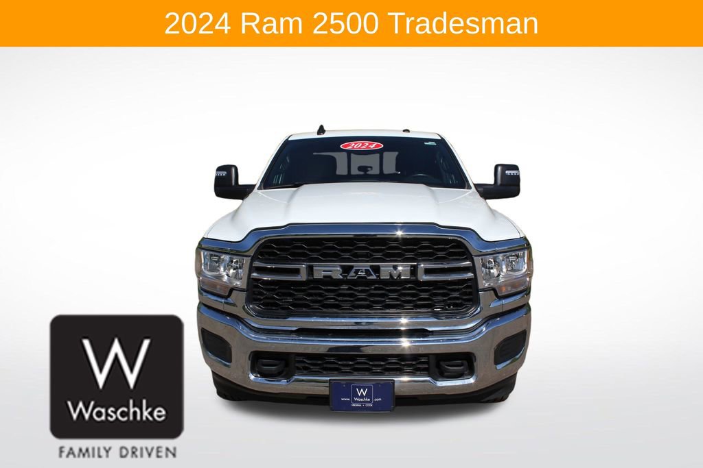 Used 2024 RAM 2500 Tradesman w/ Chrome Appearance Group AWD/4WD image 2