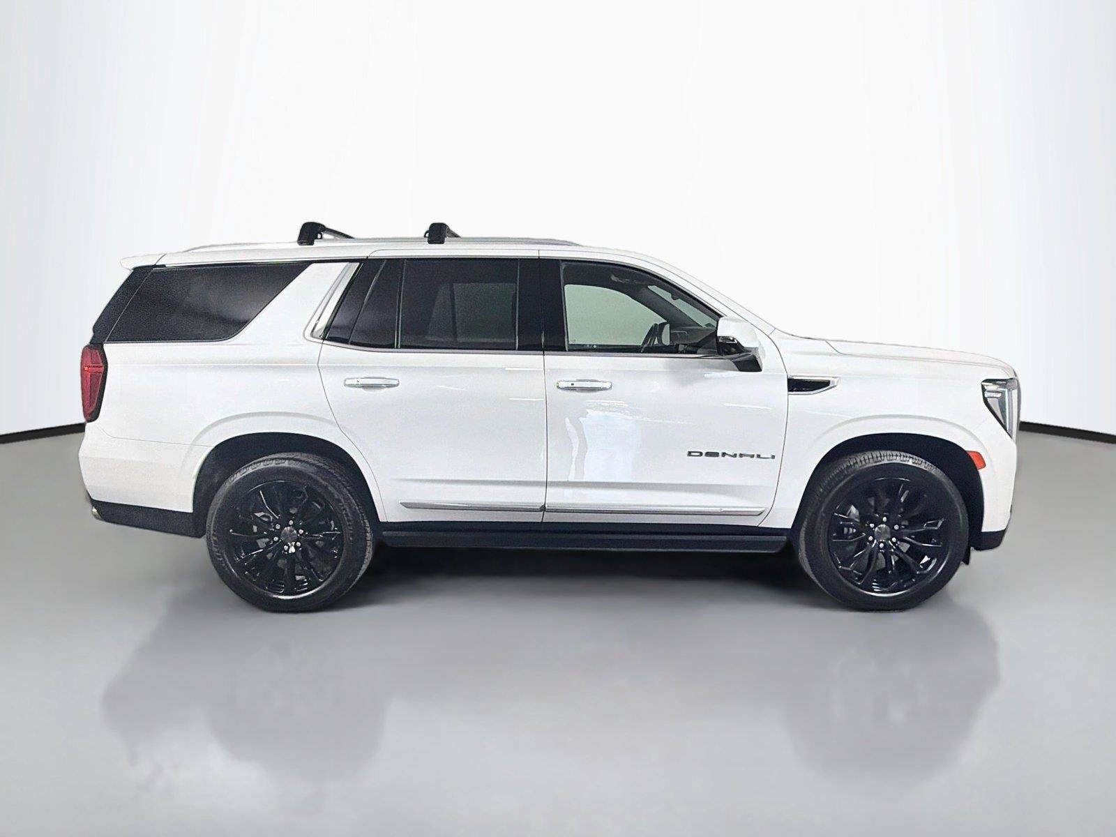 Used 2022 GMC Yukon Denali AWD/4WD image 4