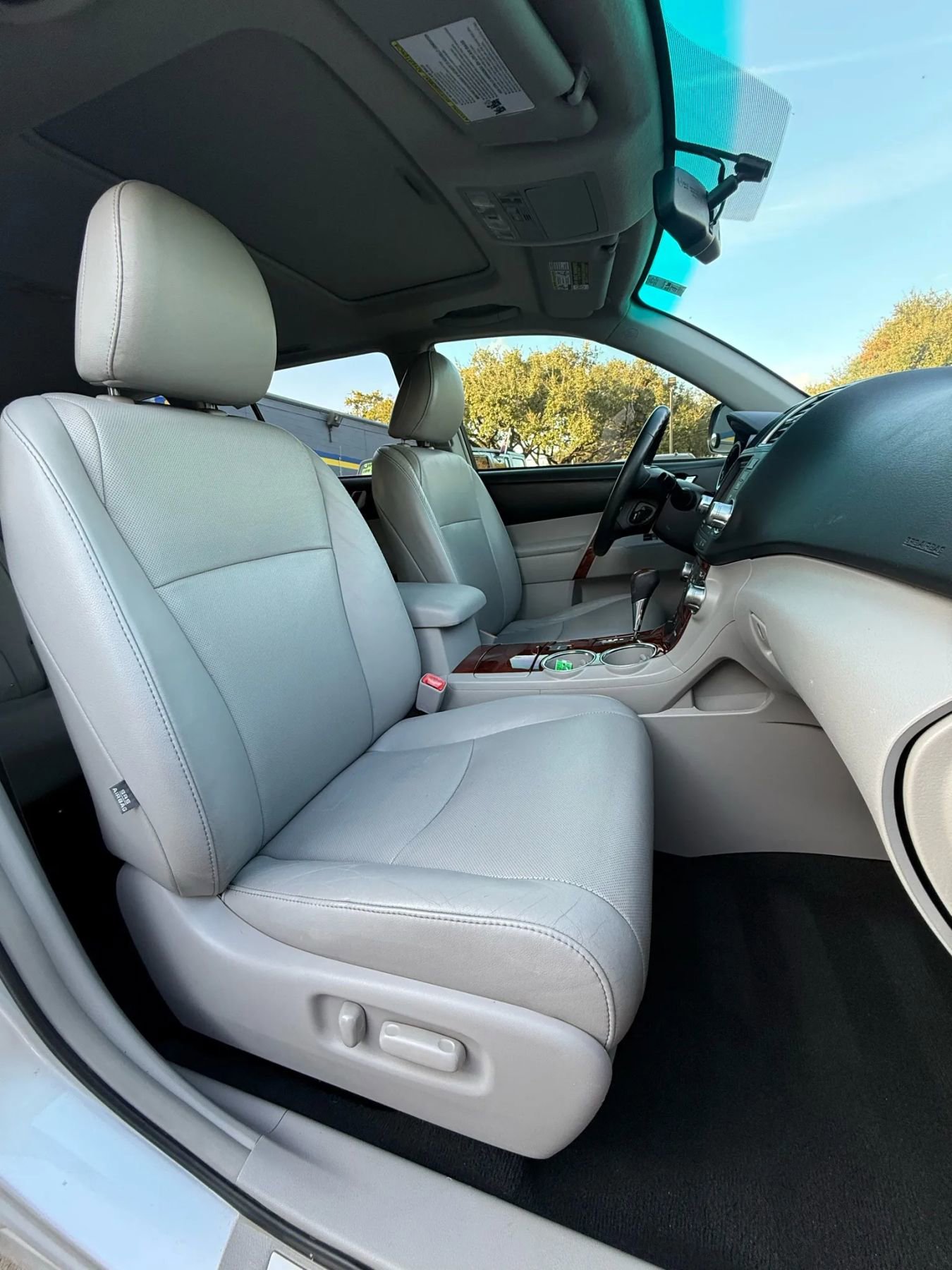 Used 2012 Toyota Highlander Limited w/ Tow Pkg image 20