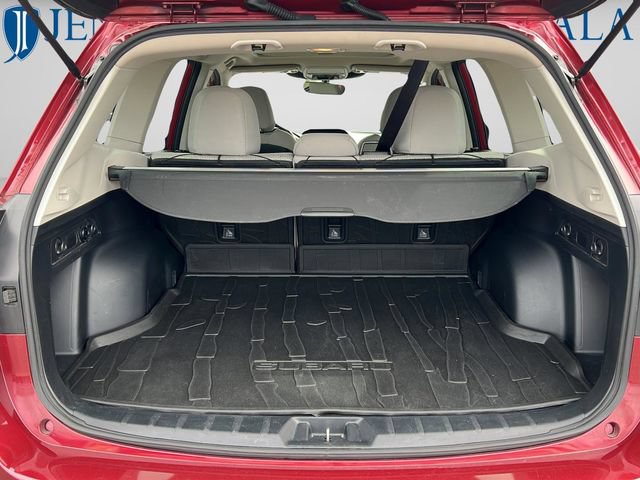 Used 2024 Subaru Forester Premium AWD/4WD image 9