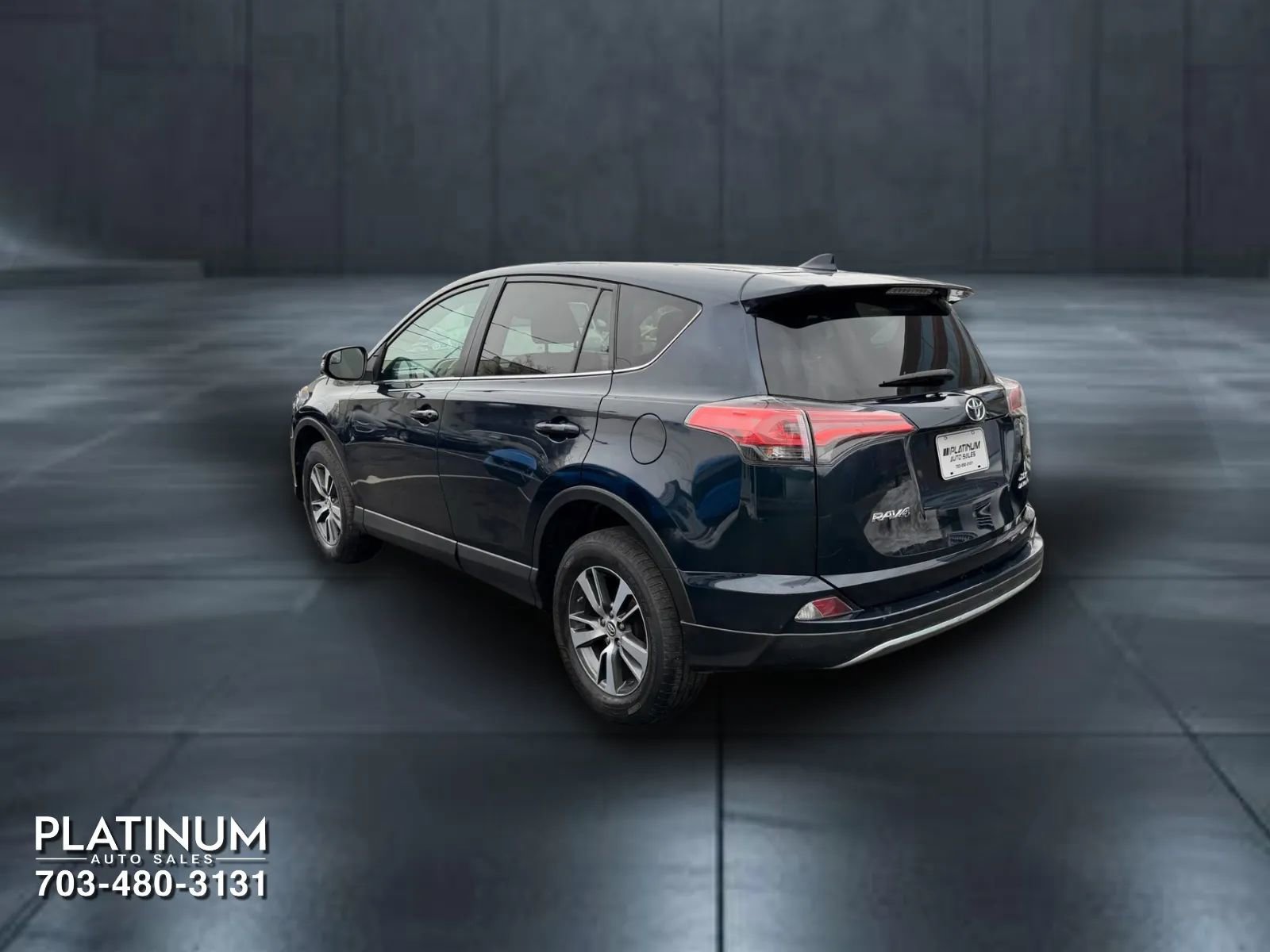 Used 2018 Toyota RAV4 XLE image 7