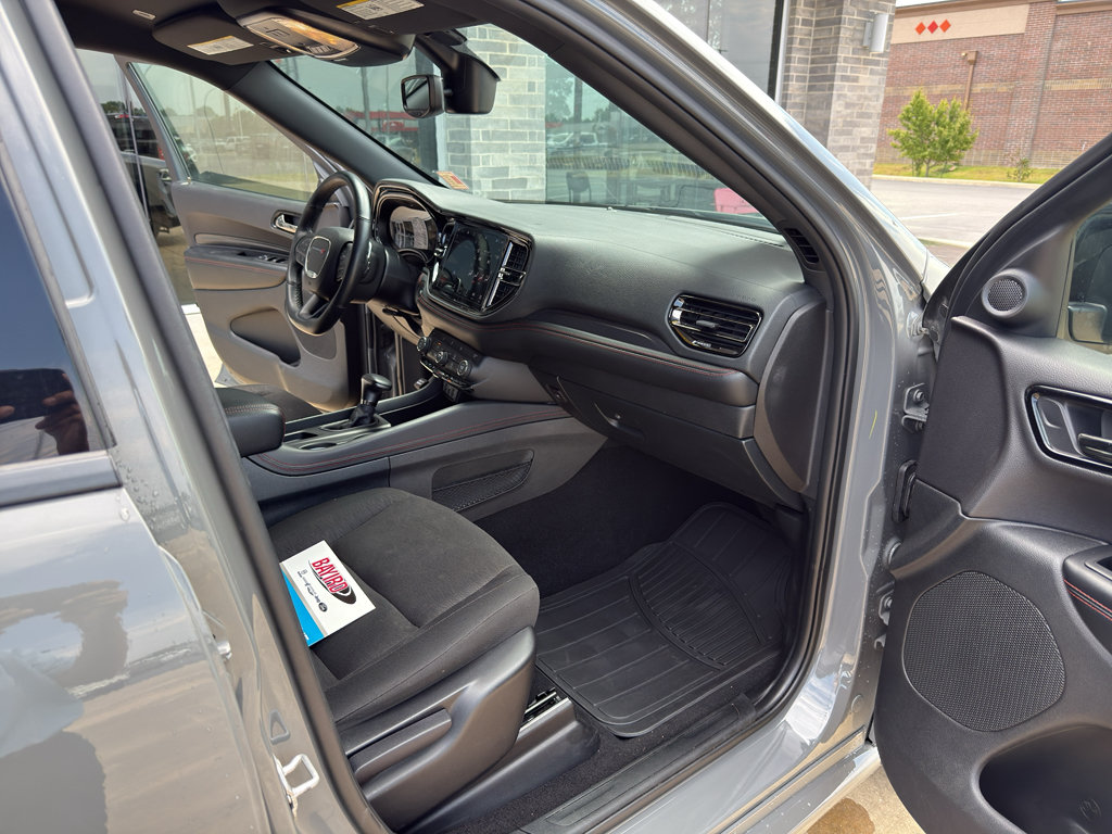 Used 2025 Dodge Durango GT AWD/4WD image 21
