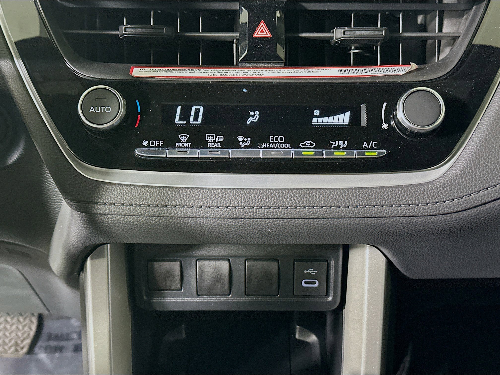 Used 2024 Toyota Corolla Cross SE w/ Moonroof Package image 23