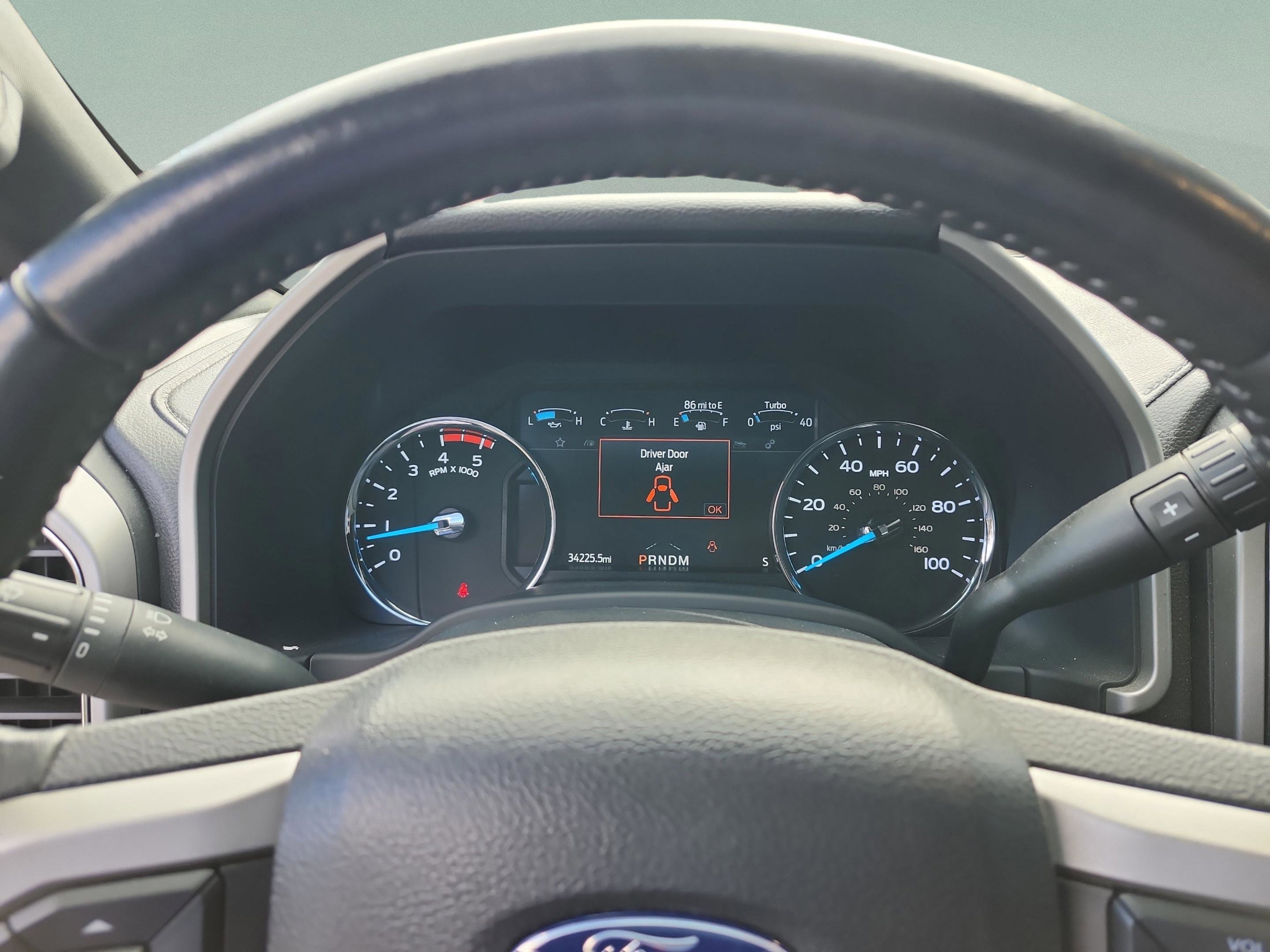 Used 2022 Ford F250 Lariat w/ Black Appearance Package image 12