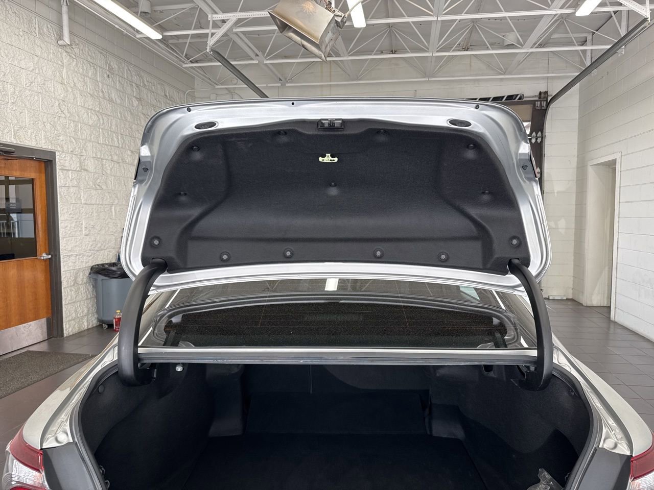 Used 2021 Toyota Camry SE FWD image 10