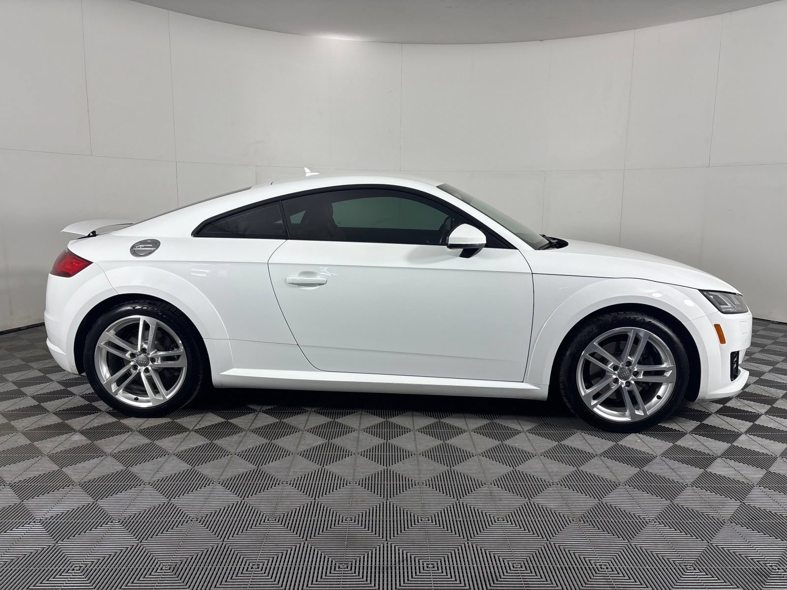 Used 2017 Audi TT 2.0T AWD/4WD image 8