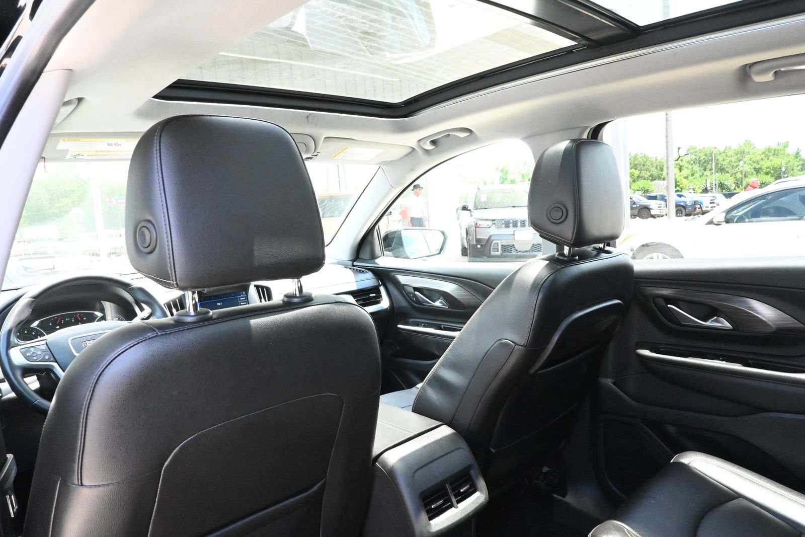 Used 2021 GMC Terrain SLT w/ LPO, 'HIT The Road' Package FWD image 28