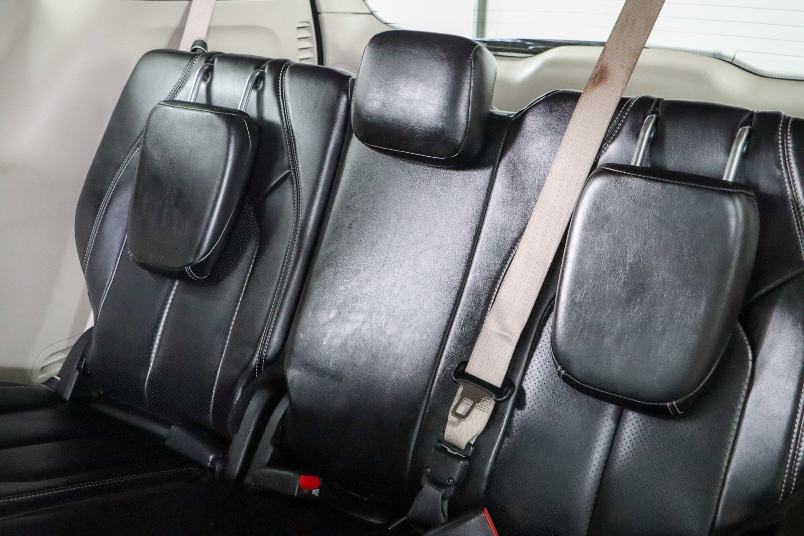 Used 2023 Chrysler Pacifica Touring-L FWD image 25