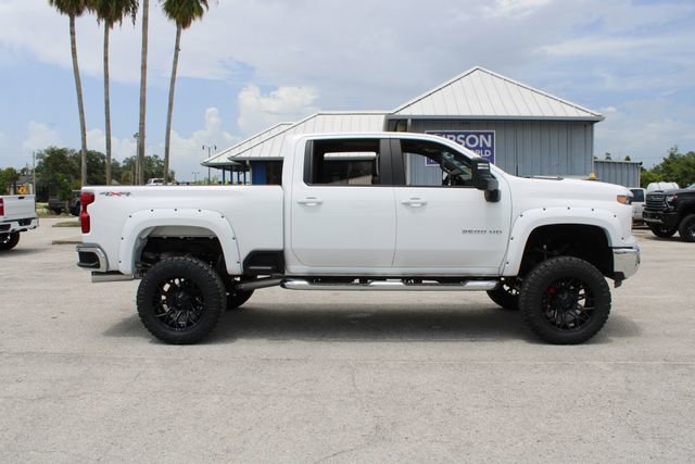 Used 2024 Chevrolet Silverado 2500 LT image 12