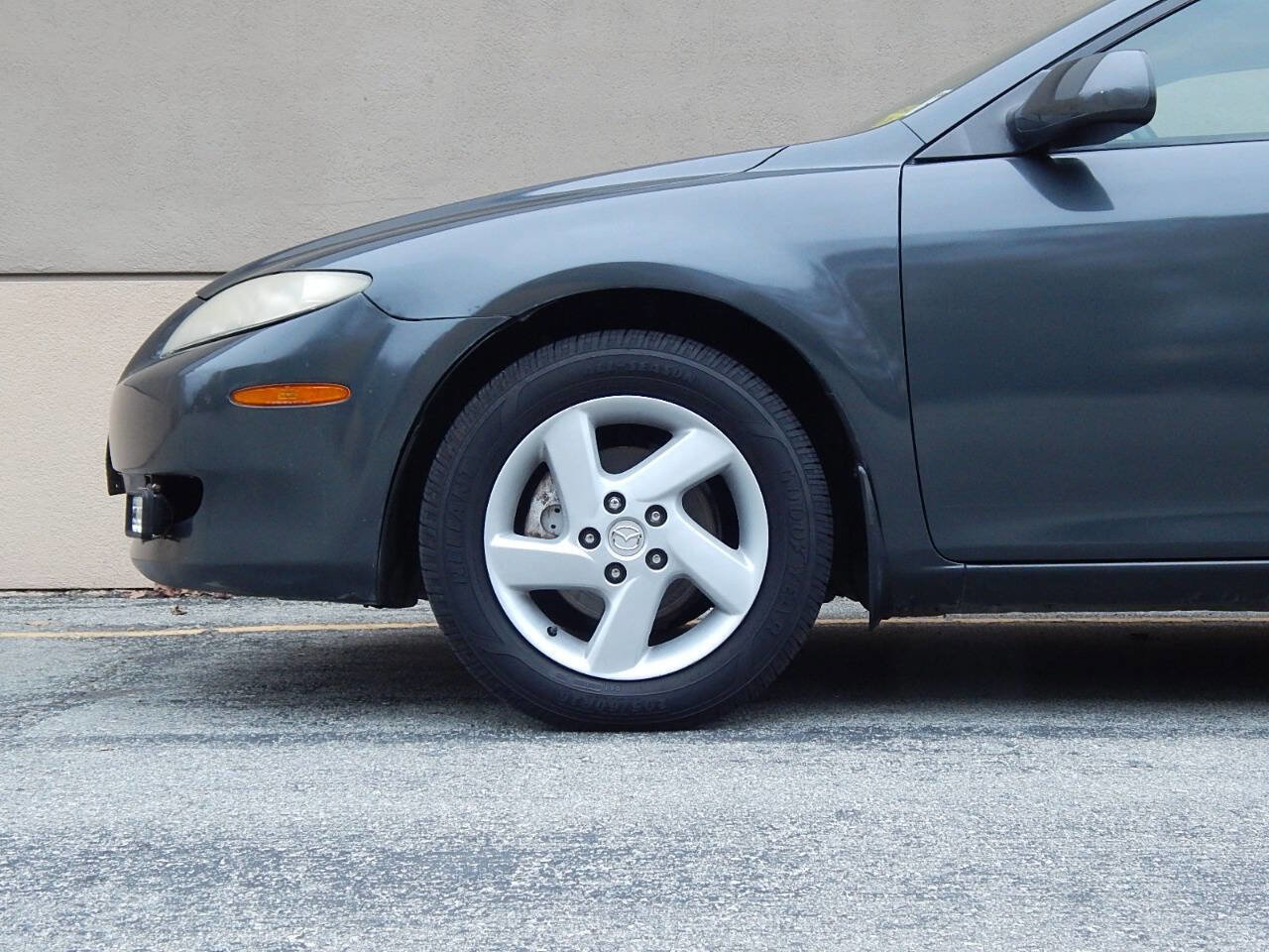 Used 2004 MAZDA MAZDA6 i image 10