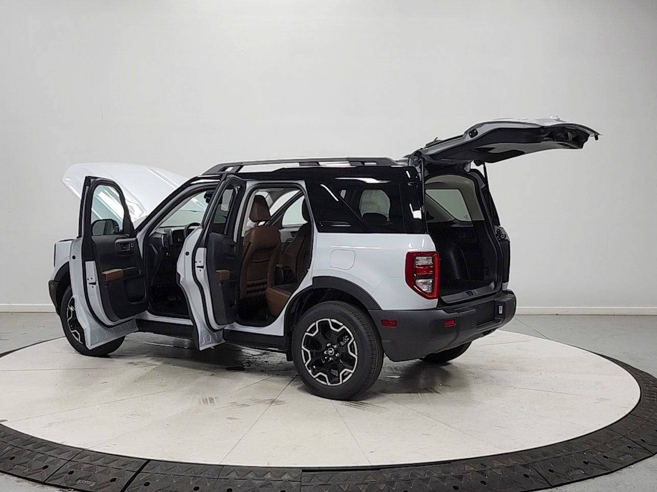 New 2026 Ford Bronco Sport Outer Banks w/ Outer Banks Tech Package+ AWD/4WD image 22