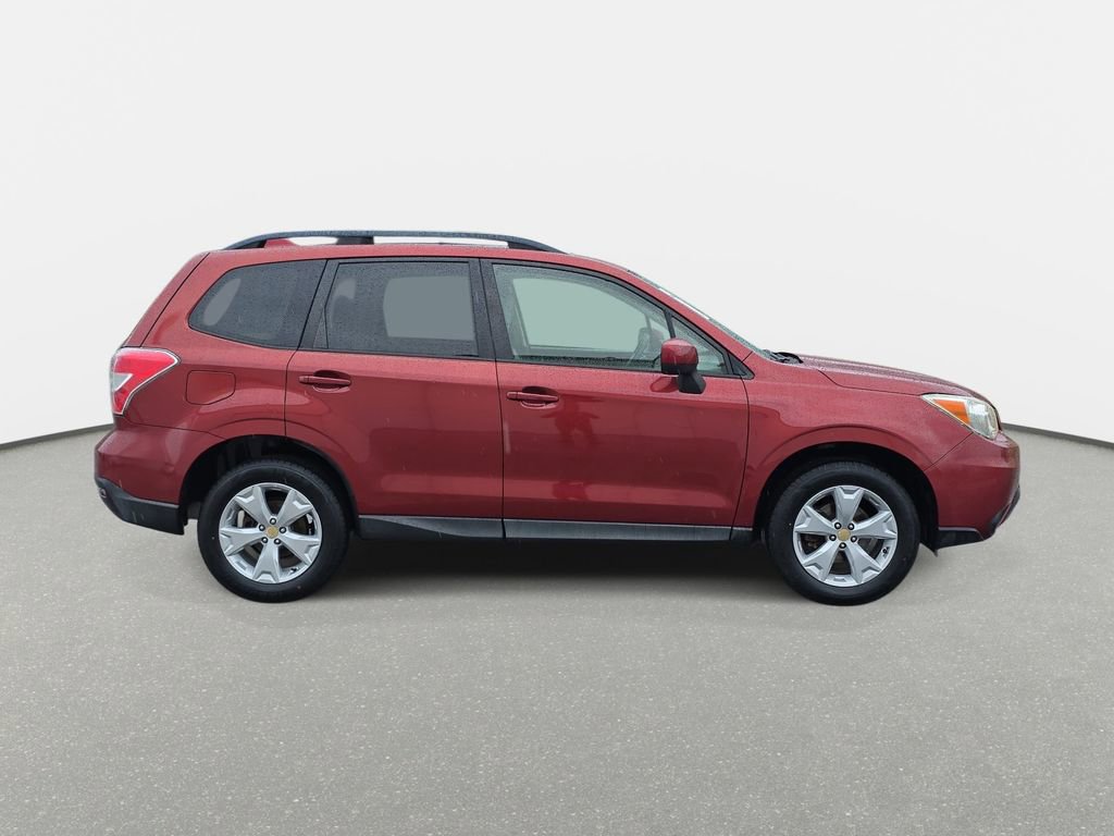 Used 2016 Subaru Forester 2.5i Premium w/ Popular Package #1 AWD/4WD image 4