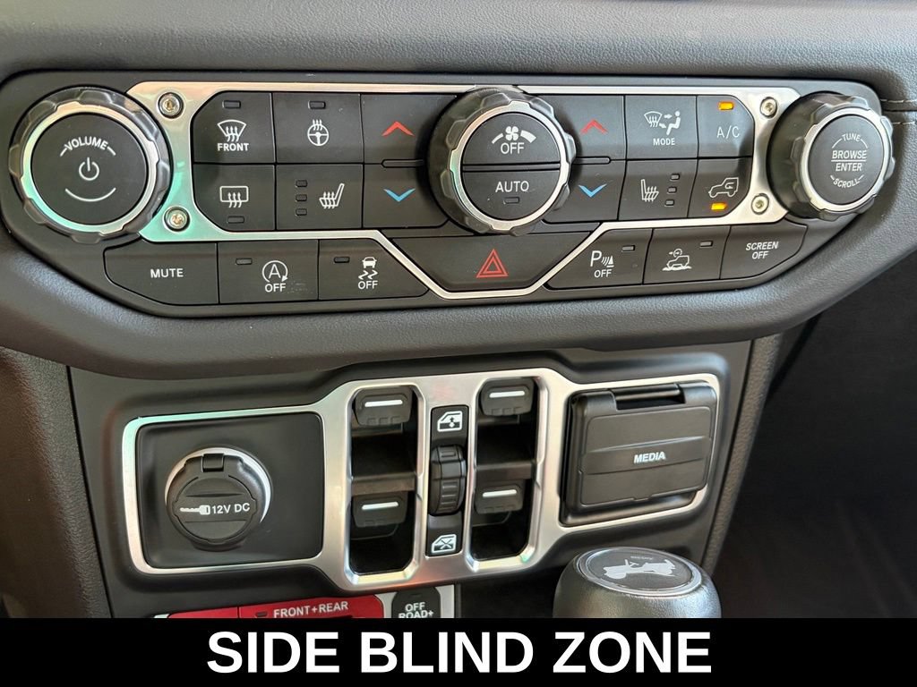 Used 2025 Jeep Wrangler Unlimited Rubicon AWD/4WD image 20